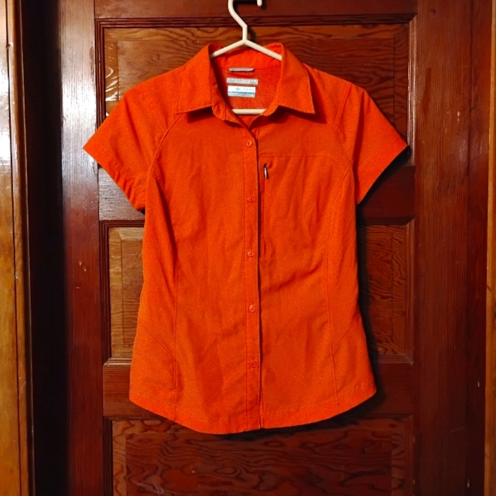 Columbia Size Small Hiking Shirt